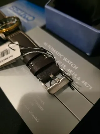 Reloj automático Seiko SKX Sports GMT