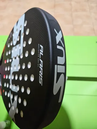 Pala NUEVA  pádel Alaris SiUX
