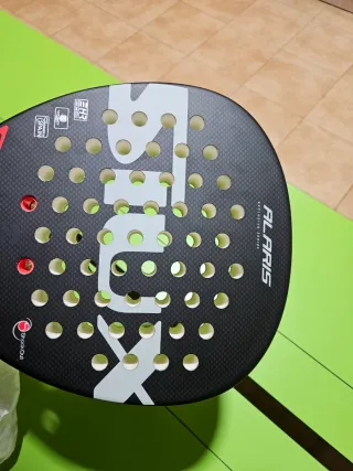 Pala NUEVA  pádel Alaris SiUX