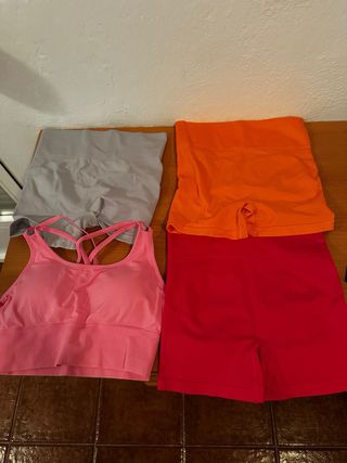 Set abbigliamento sportivo e top Shein S