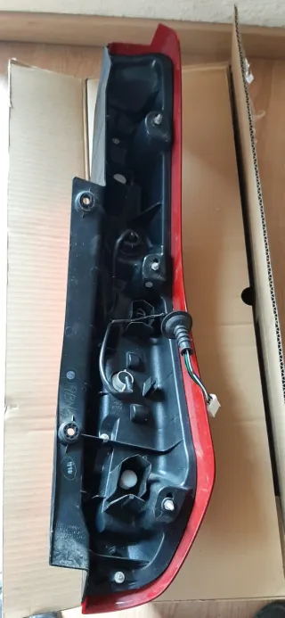 Piloto trasero Nissan X-Trail