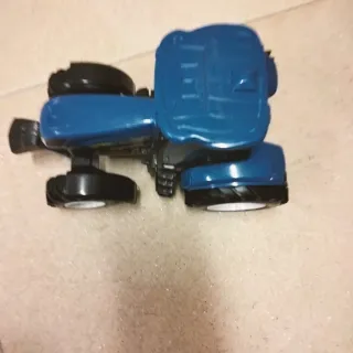 Trattore giocattolo New Holland T7070