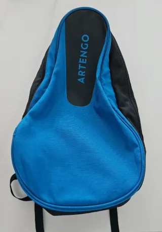 Mochila de pádel Artengo azul y negra