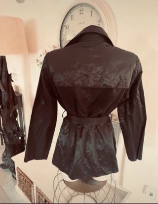 Gabardina Carolle Talla 40 Clásica Elegante