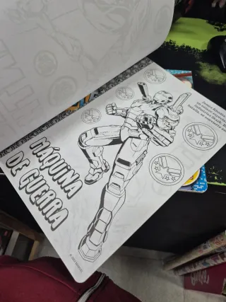 Mega Libro para Colorear Marvel