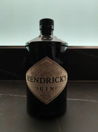 Bottiglia vuota Hendrick's Gin