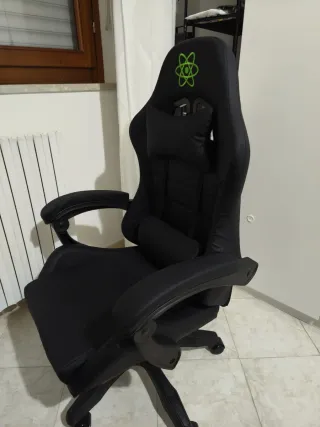 Sedia Gaming Nera con Logo Verde