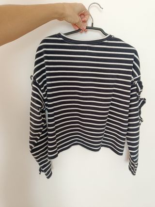 Sudadera rayas mangas volante