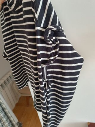 Sudadera rayas mangas volante