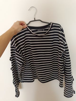 Sudadera rayas mangas volante