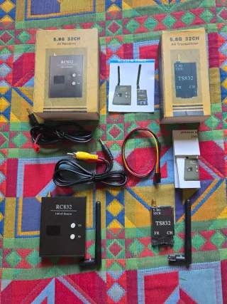Transmisor y Receptor AV 5.8G 32CH TS832/RC832
