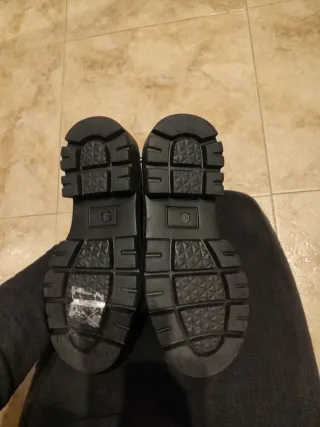 Mocasines XTI negros T.39 (un solo uso)