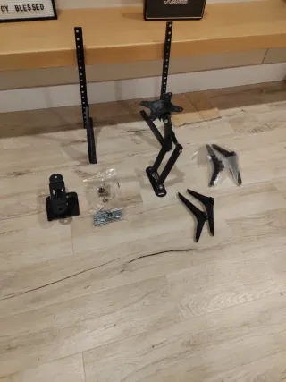 2 Soportes de Pared para TV y 3 soporte de pie