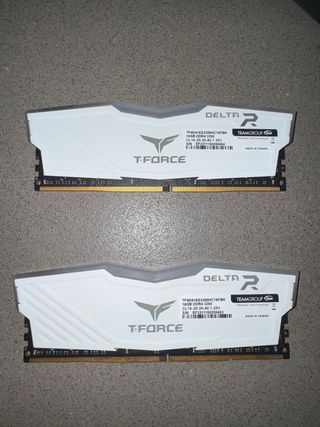 2x TeamGroup T-Force Delta DDR4 16GB