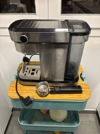 Cafetera Cecotec Cafelizzia