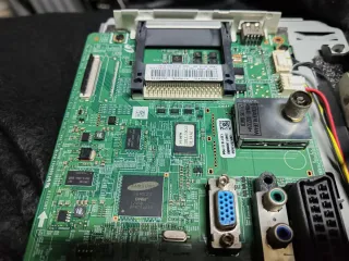 Scheda madre TV Samsung LT24B300EEC/EN