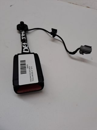 ENGANCHE CINTURON TESLA MODEL 3