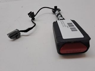 ENGANCHE CINTURON TESLA MODEL 3 (2)