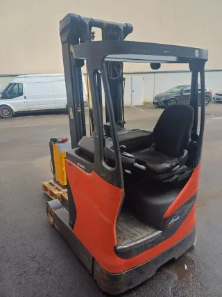 Carretilla elevadora Linde R12