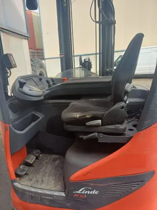 Carretilla elevadora Linde R12