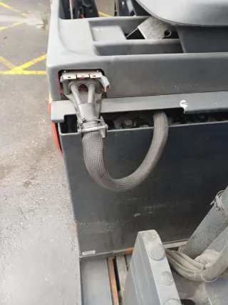 Carretilla elevadora Linde R12