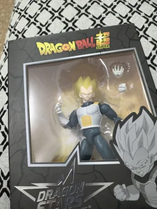 Figura Vegeta Super Saiyan Dragon Stars
