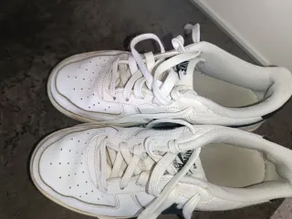 Tenis Nike Air Force 1 Blancos y Negros