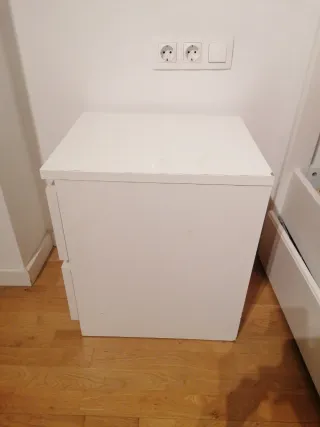 Mesita de noche Ikea Malm blanca