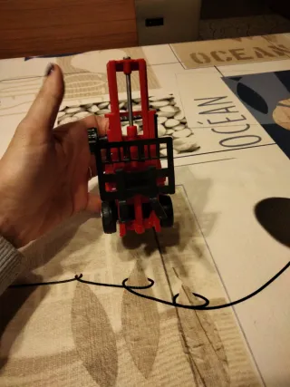 Muletto giocattolo rosso