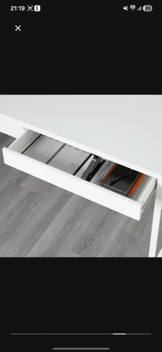 Mesa de escritorio blanca Ikea