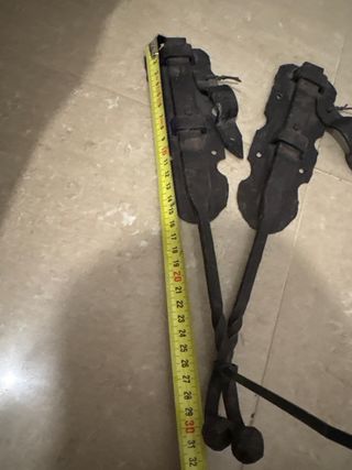 Pasadores de hierro antiguos