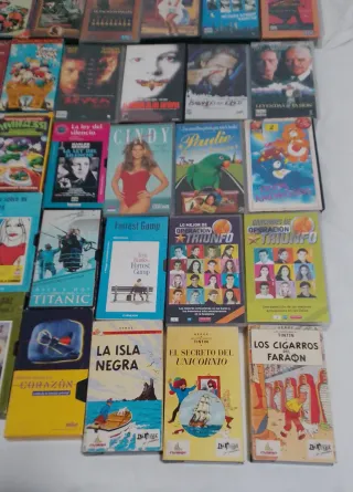 Lote películas VHS cine clásico+Tintín y animación
