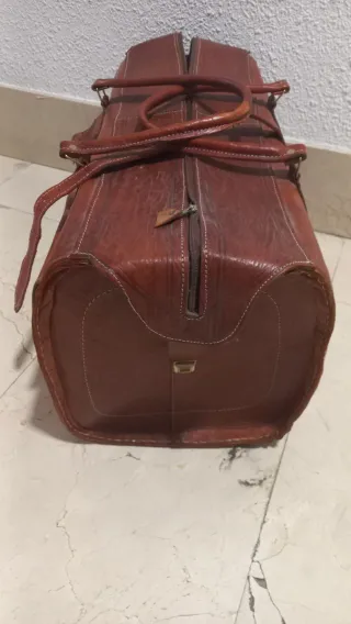 Maleta de cuero vintage