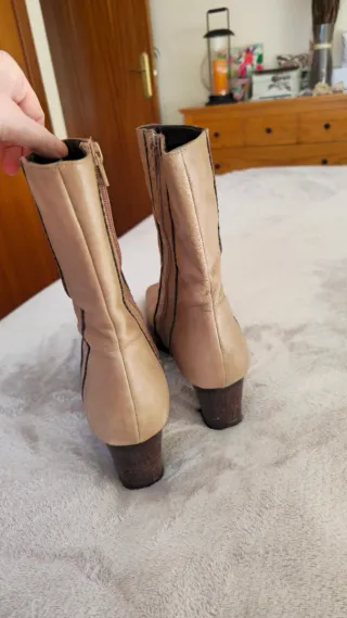 Botines Hispanitas Beige Tacon