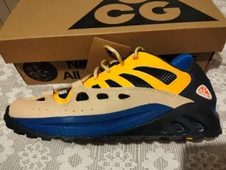 Zapatillas Nike ACG Beige/Azul/Amarillo