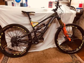 YT Capra Bicicleta Enduro talla L.