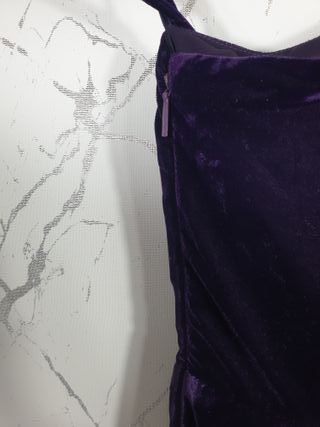 Mono terciopelo asimétrico morado nuevo