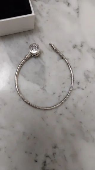 Pulsera Pandora Talla 18,5 cm. Corona