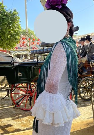 Vestido de Flamenca de encaje y plumeti
