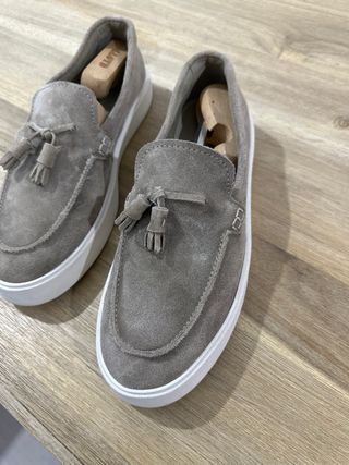 Mocasines de piel con flecos