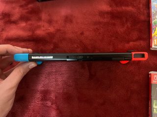 Nintendo Switch + 4 Giochi