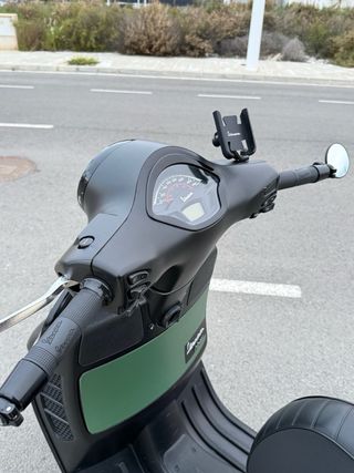 Scooter / Vespa GTS SUPER 125cc NOTTE Negra Mate