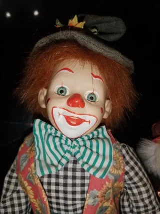 Lote payasos vintage. Uno de los pequeños dañado.