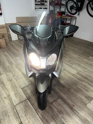BMW C650 GT Maxiscooter 2013