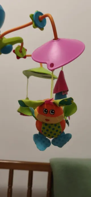 Mobile musicale per culla