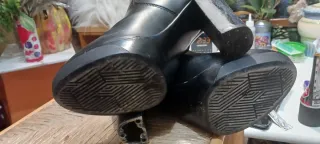 Botines negros tacón alto