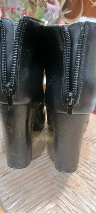 Botines negros tacón alto