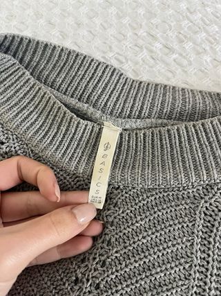 Jersey fino gris Stradivarius