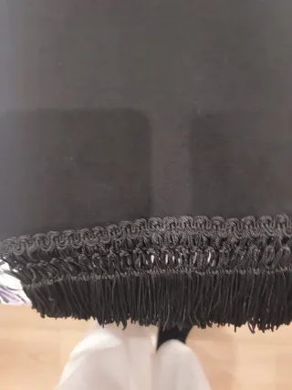 Pantalón negro Zara con flecos tipo leggins