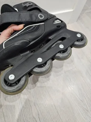 Patines en línea negros